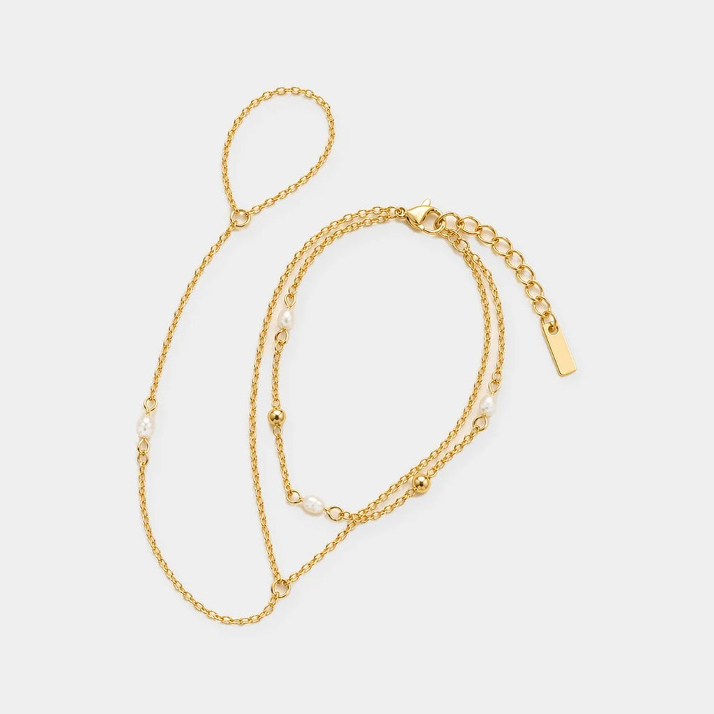 Éclat Pearl Hand Chain